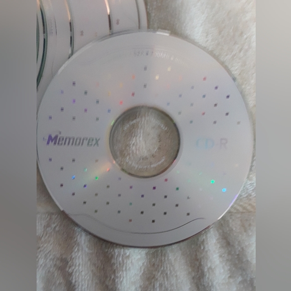 10 * Memorex Blank CD-R to 52x Speed 700MB 80 Minutes - Picture 2 of 3